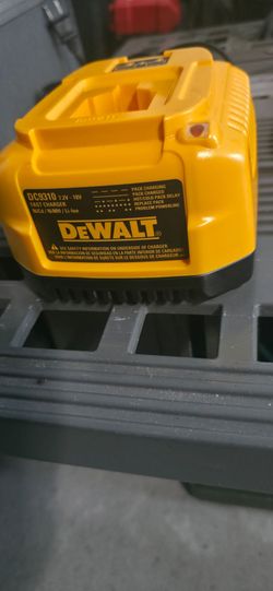 DeWalt DC9310 Fast Battery Charger