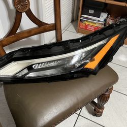 2021 2022 2023 Nissan Rouge Drivers Oem Headlight 