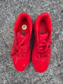 Cardi B reebok size 9