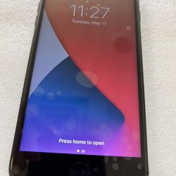 iPhone 7 Plus AT&T cricket 128 GB great condition
