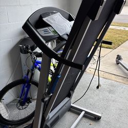 WESLO CADENCE R 5.2 TREADMILL