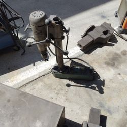 Large Black & Decker Magnetic Drill 