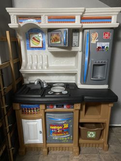 Child Play Kitchen