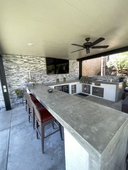 Outdoor Kitchen
