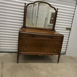 Antique Dresser On Casters w/mirror