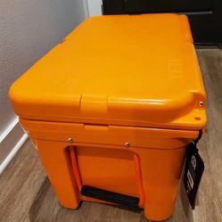 YETI Tundra 45 KING CRAB ORANGE Cooler Limited Edition with ORANGE latches/decal