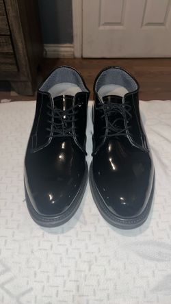 Bates Men’s Size 10 Black High Gloss Uniform Shoes Vibram Long Wearing Sole