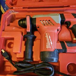 Milwaukee Rotary Hammer