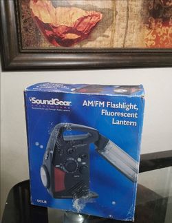new am/fm flashlight
