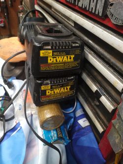 DeWalt 18 Volt Charger 