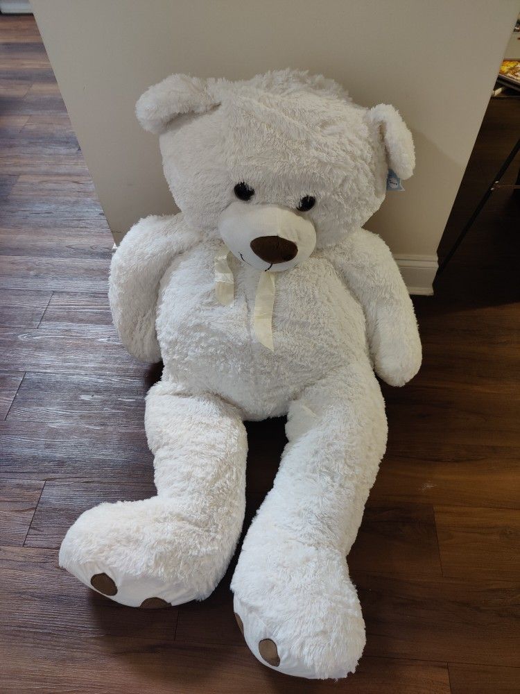 Giant Teddy Bear