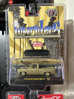 M2 machines lowrider truck chase