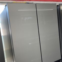 New Scratch And Dent Samsung 30.1 Cu Fr French Door Glass Fridge. 1 Year Warranty 
