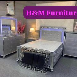 Luxury Bedroom Set On Sale Today👈👈
