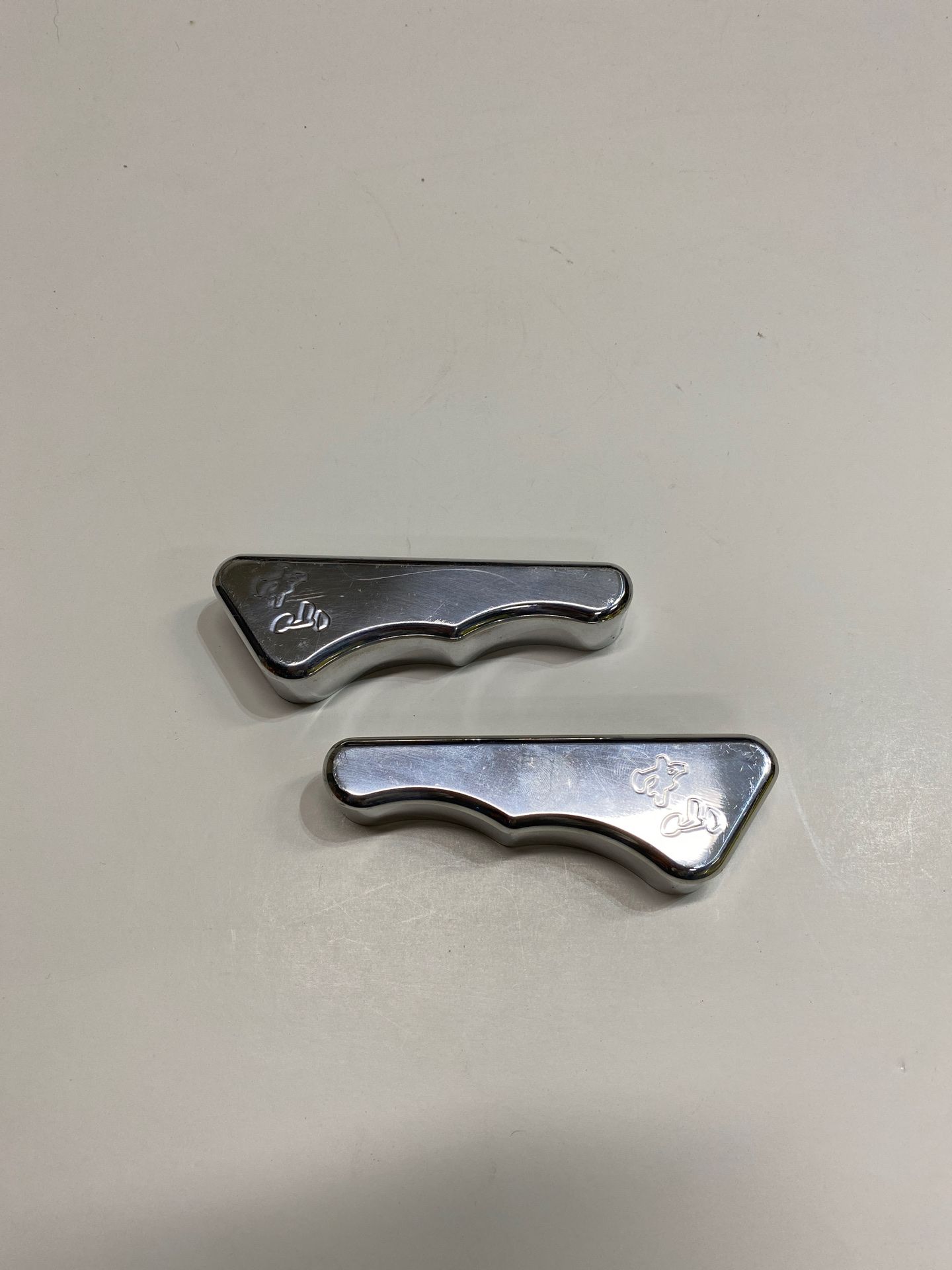 Polished seat handles for Honda/Acura