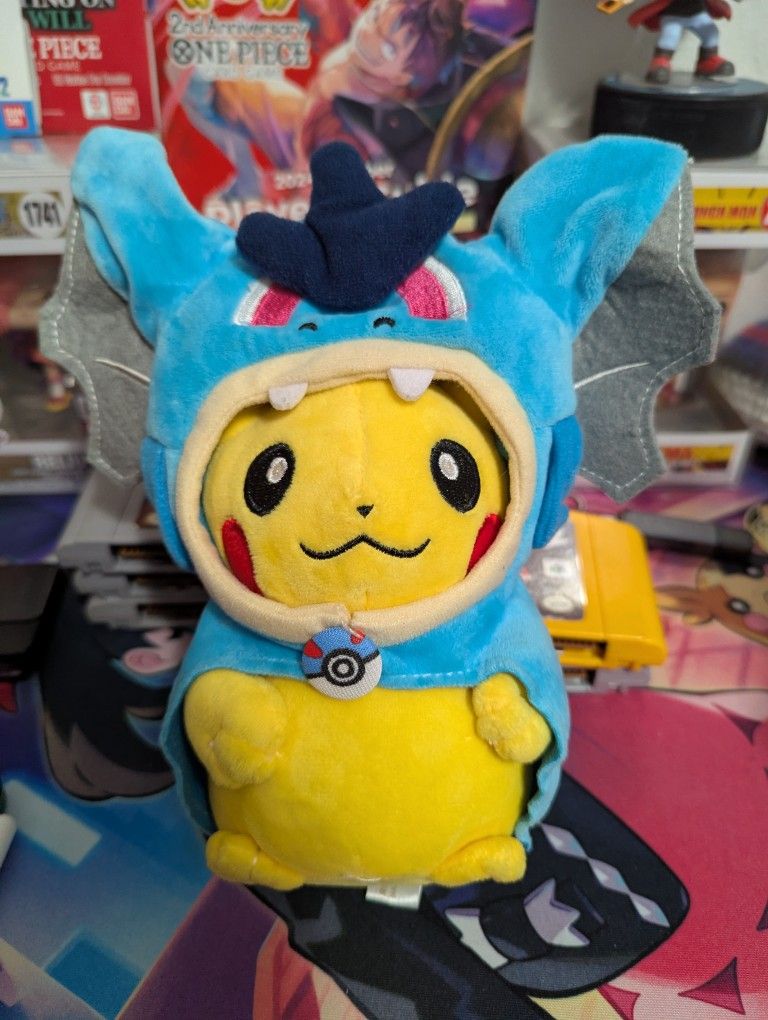 Pokémon Center Pikachu Gyarados Poncho Plush 2014 Authentic Japan Exclusive