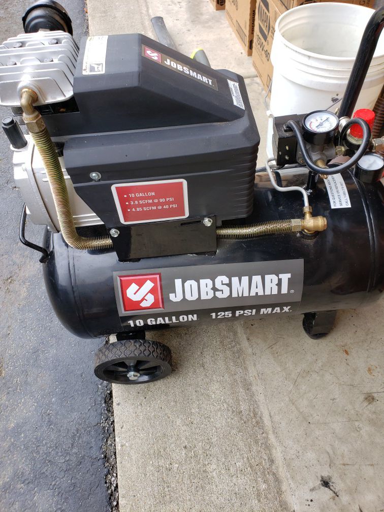 Jobsmart 10 gallon air compressor with hose!