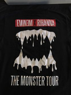 TRAPSTAR EMINEM RIHANNA MONSTER TOUR VINTAGE TEE SHIRT M