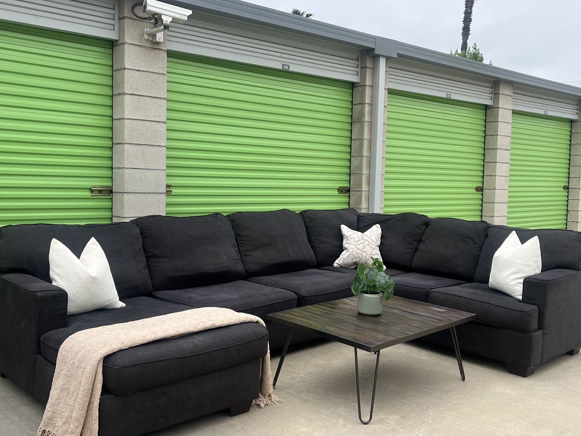 Charcoal Gray Sectional Couch With Delivery