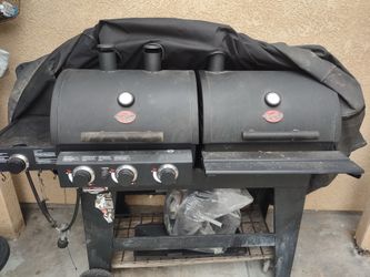 Char-Griller Double Play Gas & Charcoal Grill Combo with Side Burner Black Used