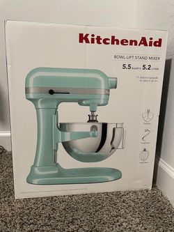 Brand New, Never Opened KitchenAid Bowl-Lift Stand Mixer 5.5 Qt Ice Blue