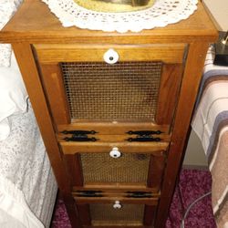 Wooden Vintage Hand Crafted 3 Drawer Shelf