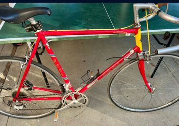 Tall 58cm Fuji road bike