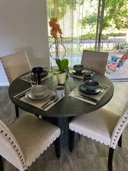 Dining table and 4 chairs