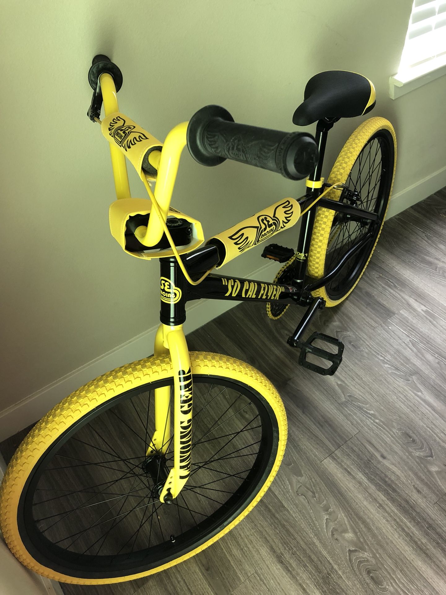 So cal flyer cheap 2018 black and yellow