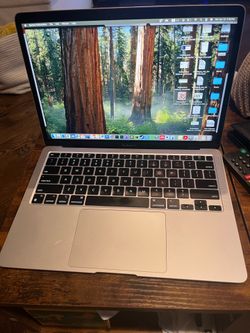 MacBook Air M1 2020 8GB RAM 256 SSD