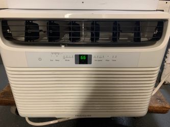 AC  FRIGIDAIRE 10,000 BT
