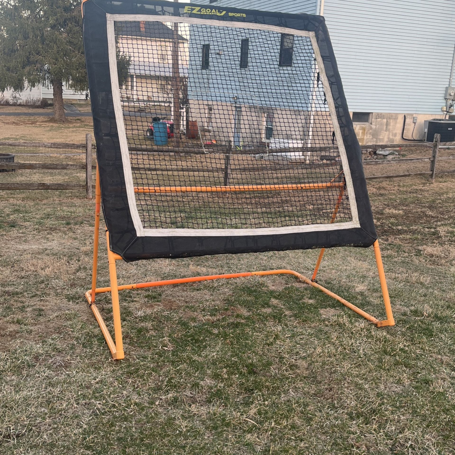 Lacrosse Practice Rebounder 5'x5' Rebounding Surface