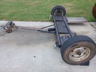 Tow dolly