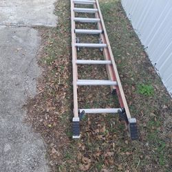 Extension Ladder  24ft - Fiberglass 