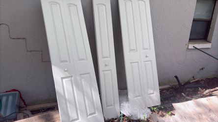 Closet doors/hardware
