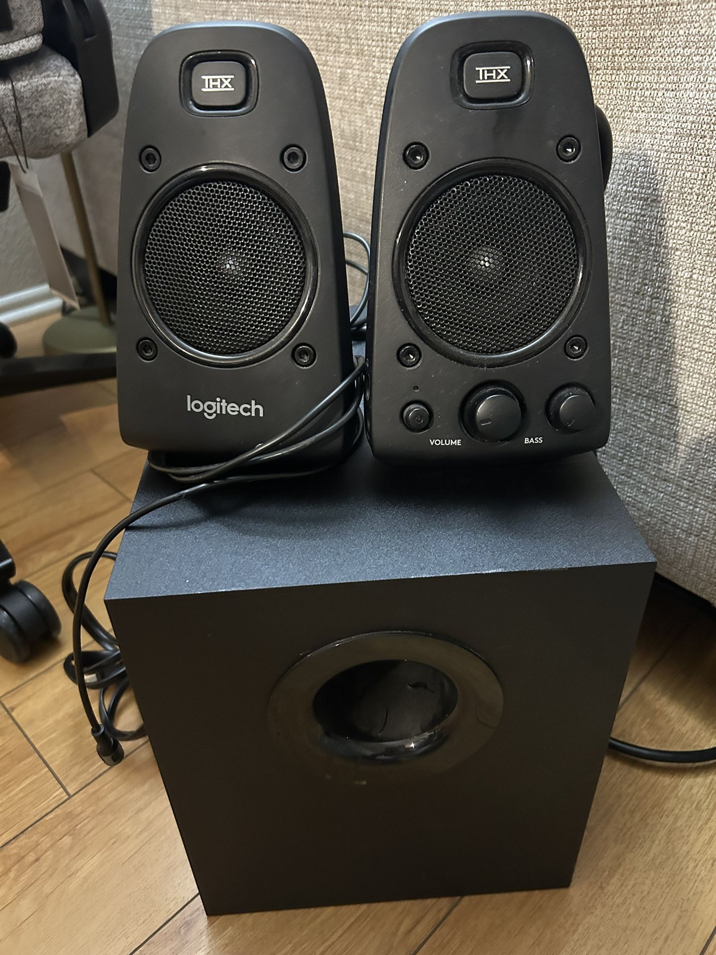 Logitech - Z623 2.1 Speaker System