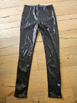 Black leggings