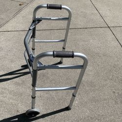 Walker with two front wheels - Guardian brand