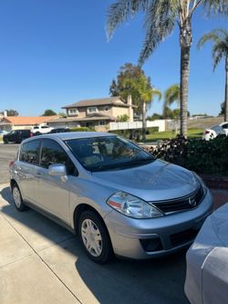 2011 Nissan Versa Low Mile