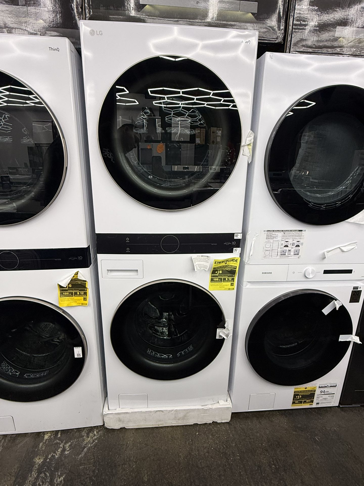 Brand new LG WashTower Stacked SMART Laundry Center 4.5 Cu.Ft. Front Load Washer & 7.4 Cu.Ft. Gas Dryer in White