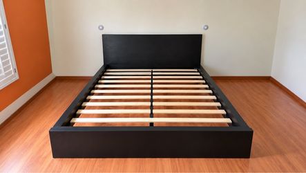 IKEA MALM king bed frame and slats
