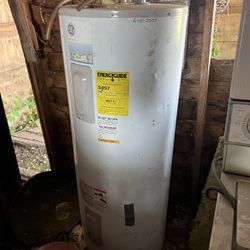 GE 100-120 Gallon Hot Water Heater