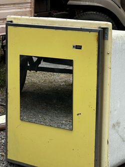 Vintage Ward & Son Traveler RV Icebox