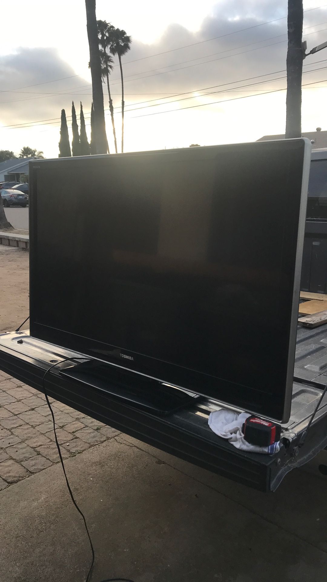 tv