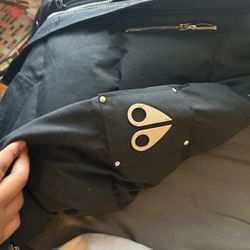 Moose Knuckle Black Fur 