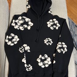 Cotton Wreath Hoodie