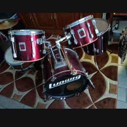  Drumset And Sticks Included 