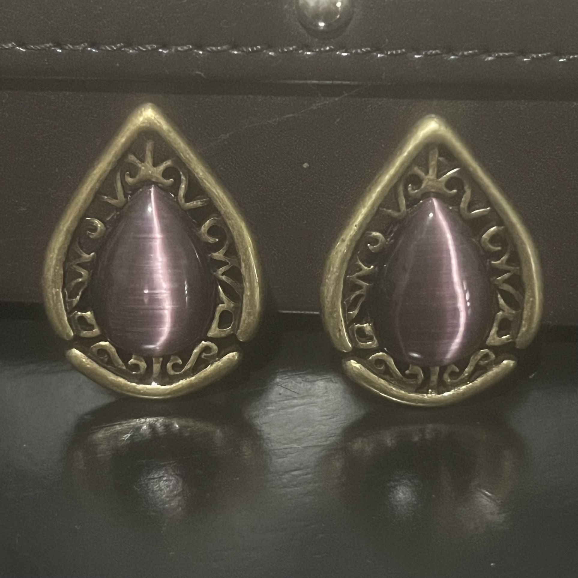 Amethyst Victorian Style Purple Cat's Eye Teardrop Earrings Clip-On