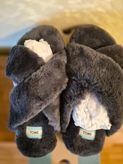 NEW Toms Susie Slipper Size 8