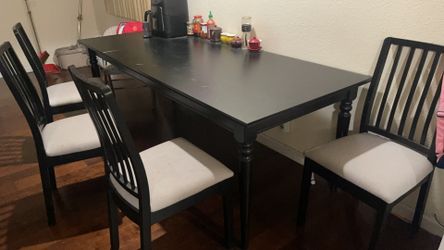 Dining Table With Chairs 
